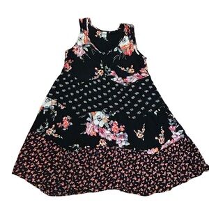 Bila V-neck Sleeveless Black Floral Dress Size Medium Womens